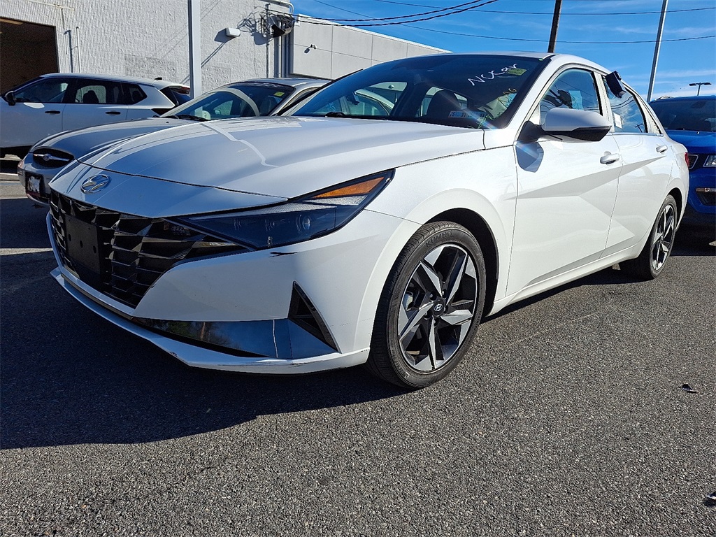 2023 Hyundai Elantra Limited - Photo 3