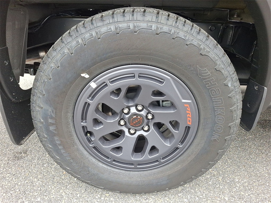 2026 Nissan Frontier PRO-4X - Photo 5