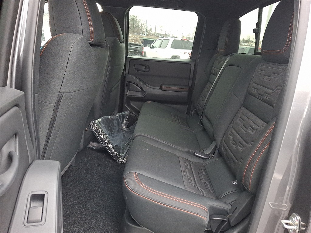 2026 Nissan Frontier PRO-4X - Photo 6