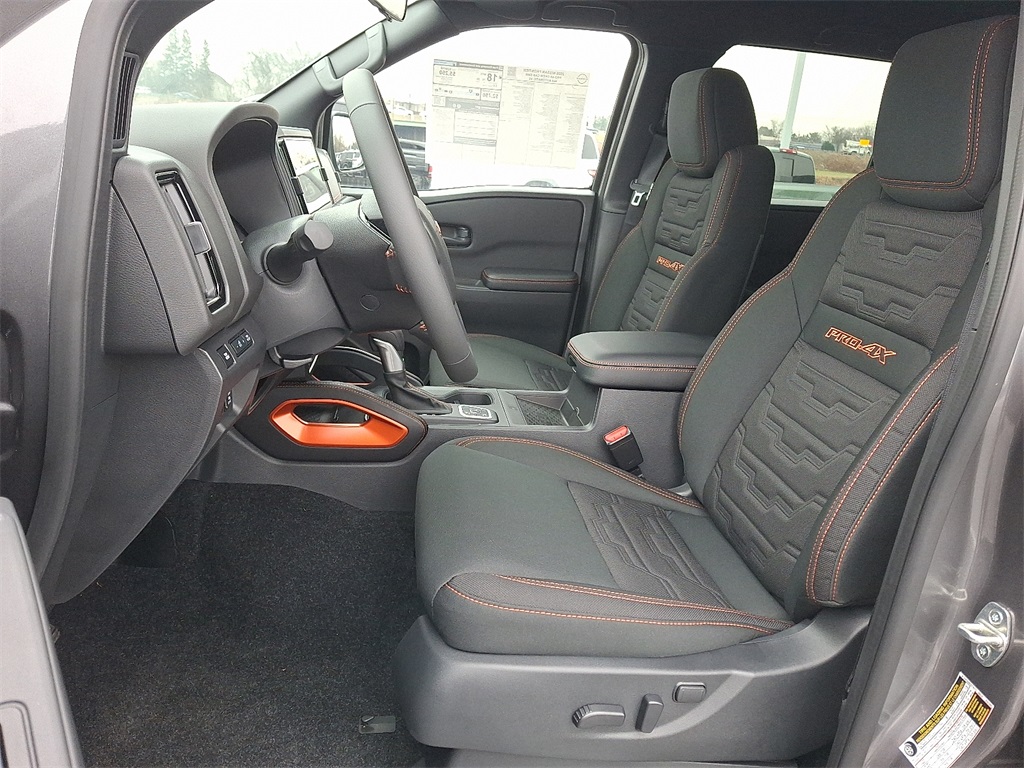 2026 Nissan Frontier PRO-4X - Photo 9