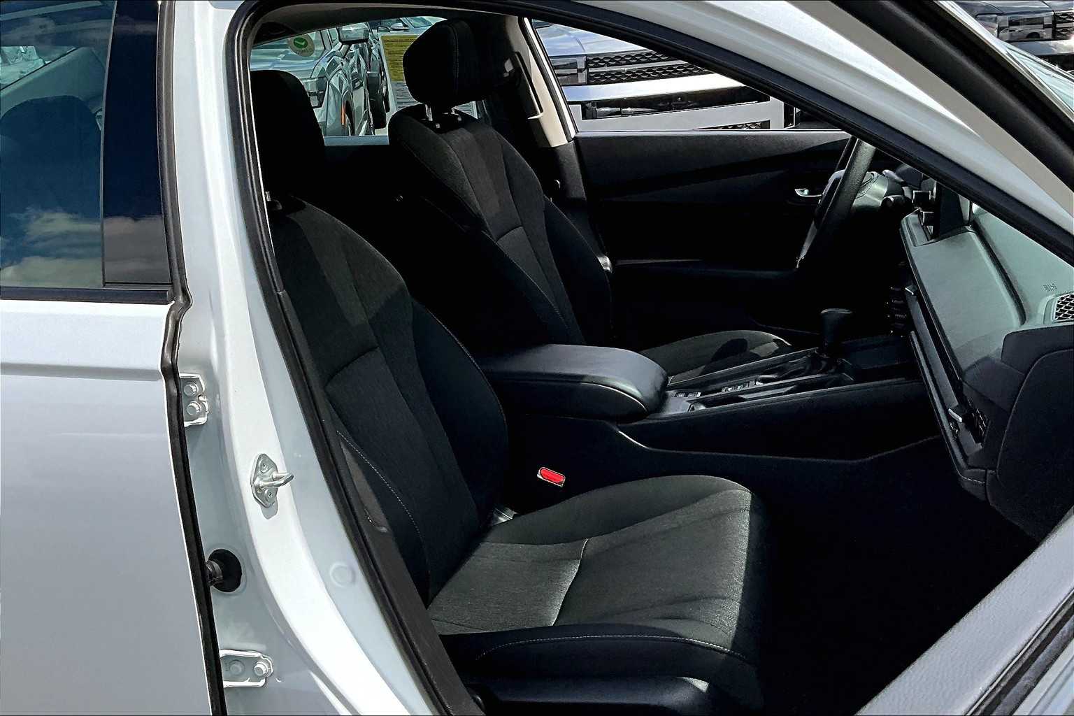 2023 Honda Accord EX - Photo 11