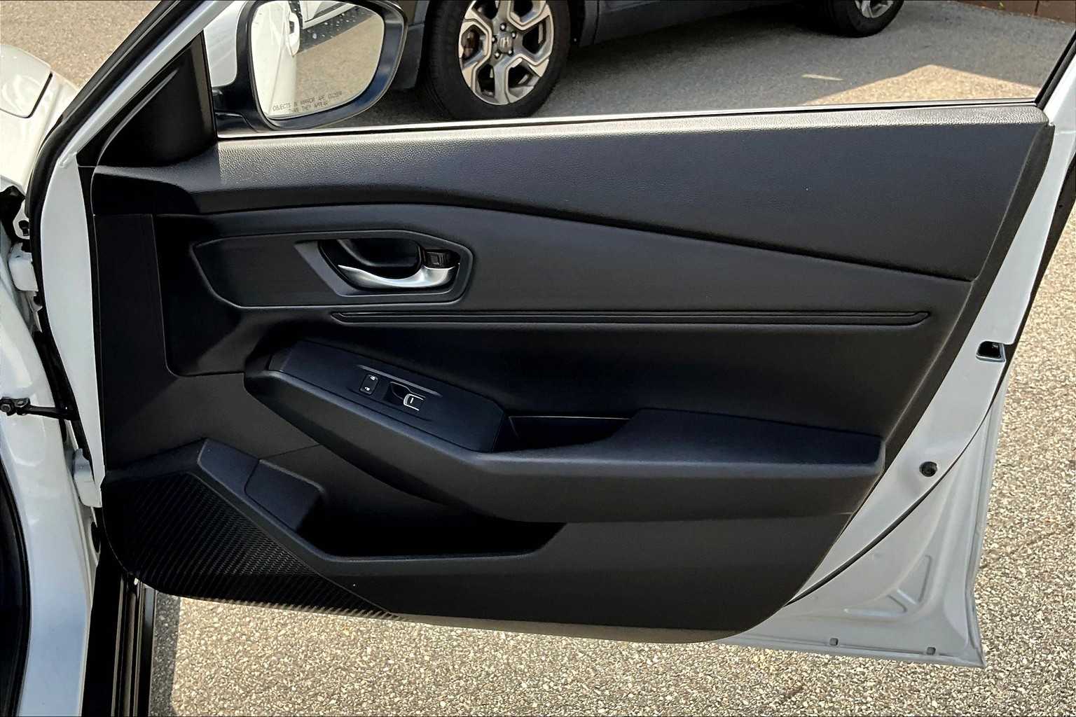 2023 Honda Accord EX - Photo 12