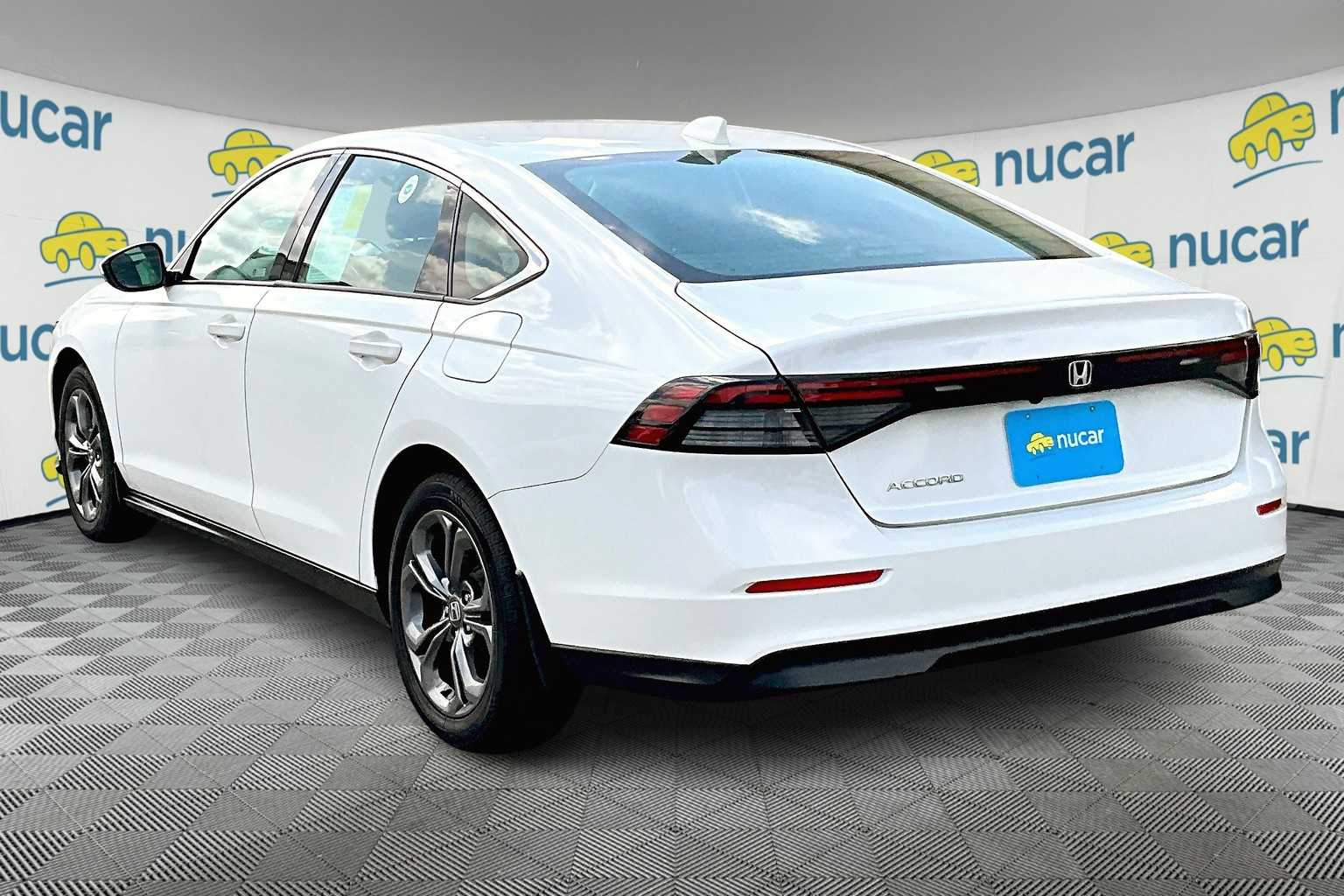 2023 Honda Accord EX - Photo 4