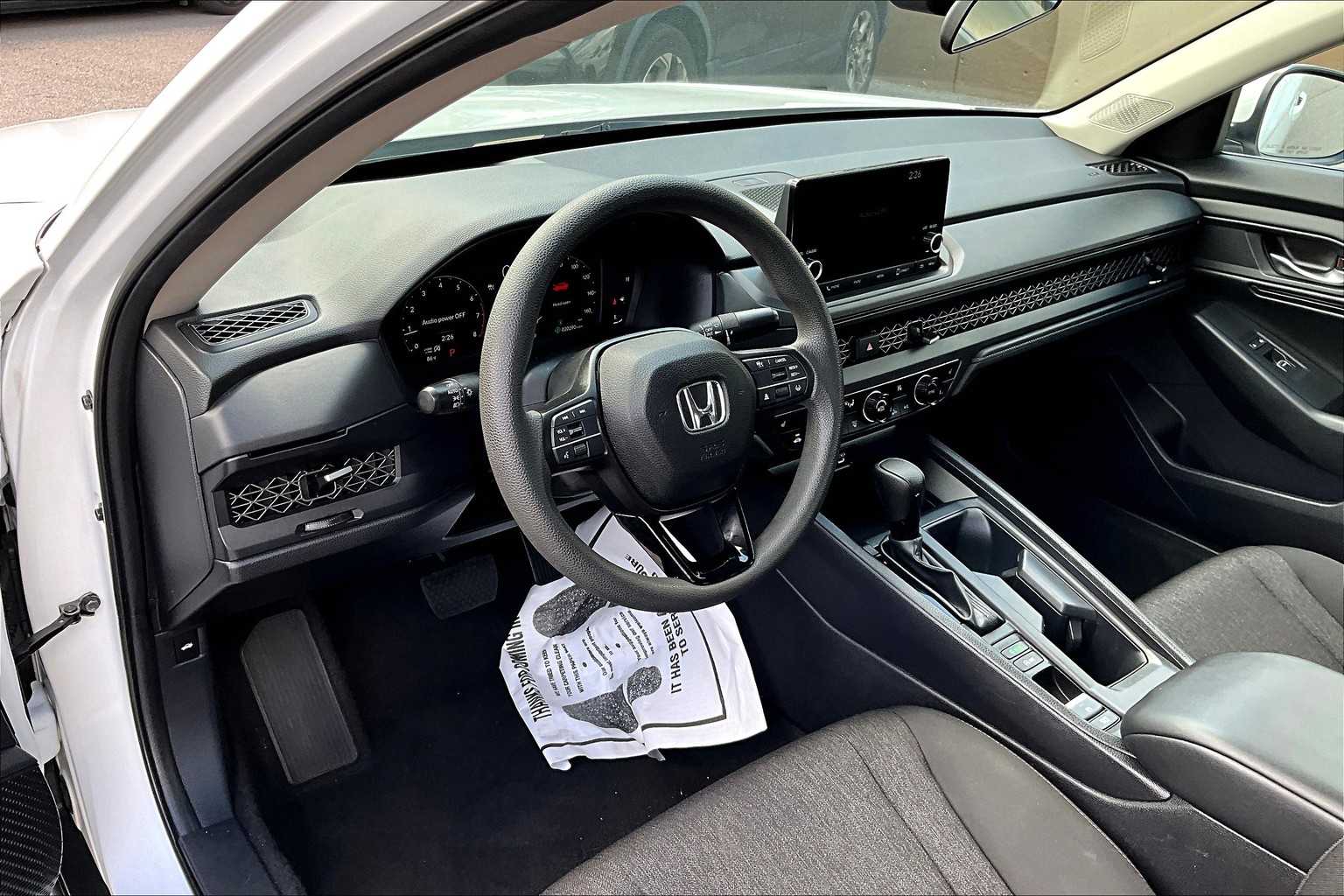 2023 Honda Accord EX - Photo 8