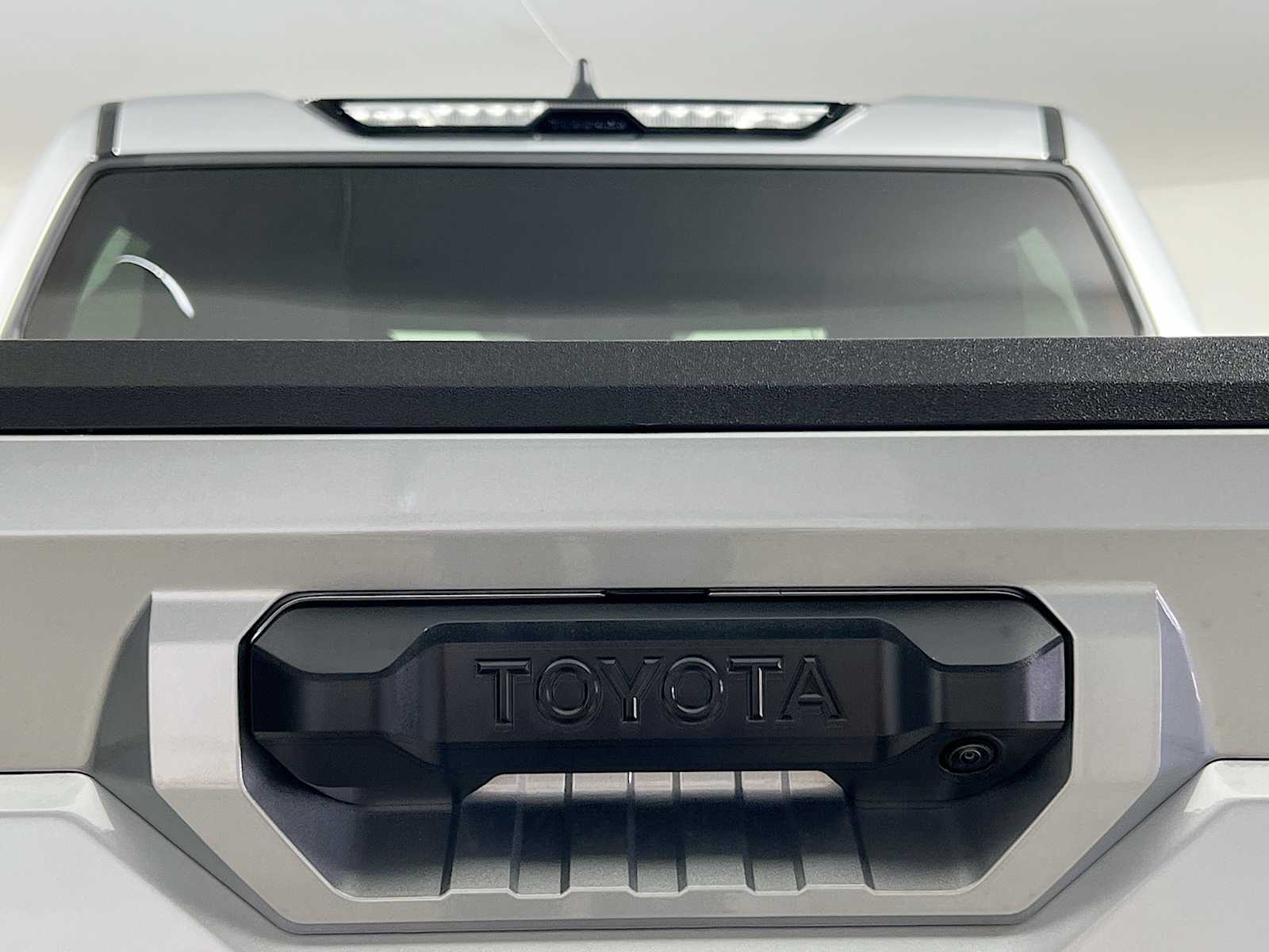 2025 Toyota Tundra SR5 - Photo 18