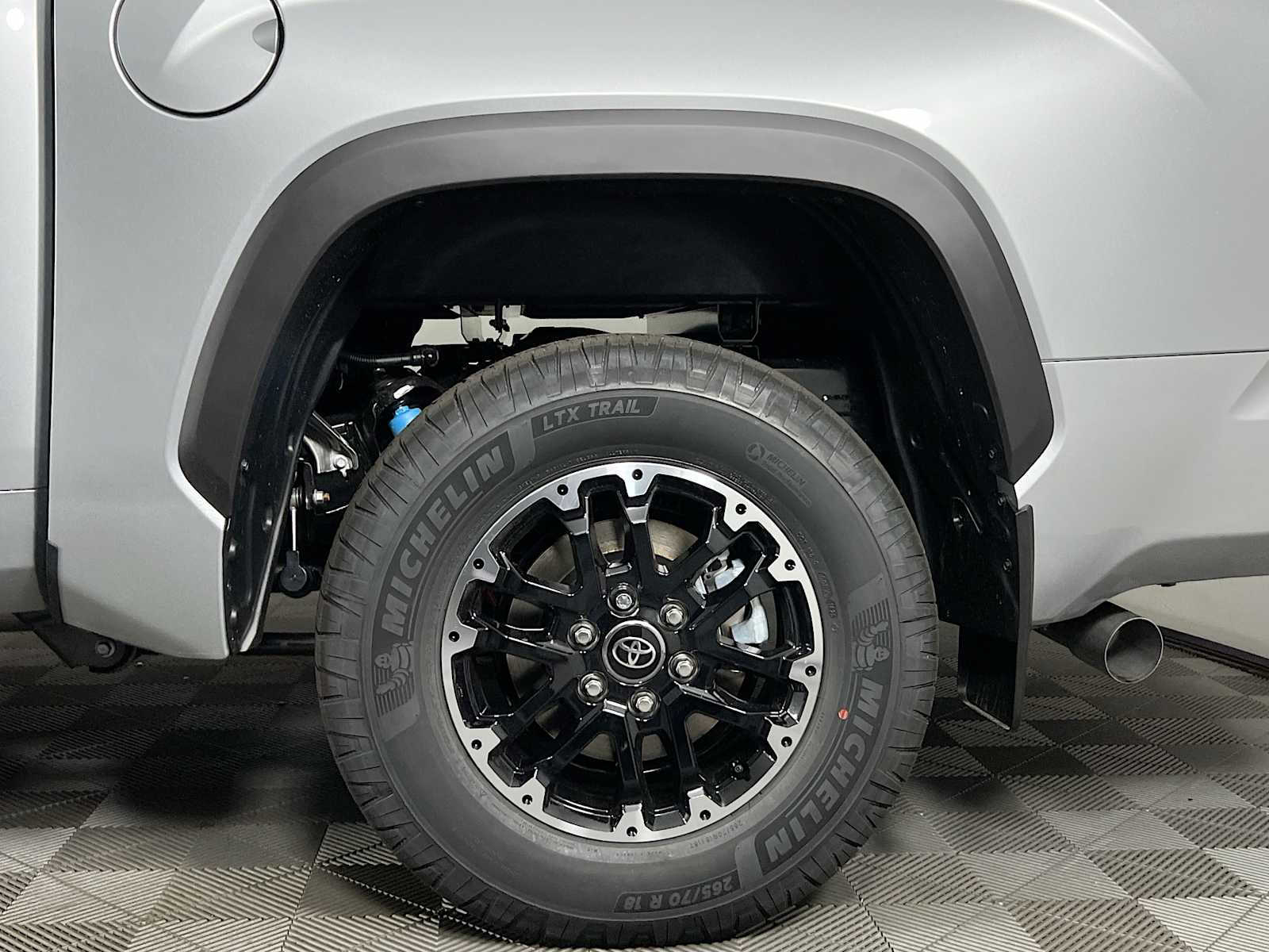 2025 Toyota Tundra SR5 - Photo 19