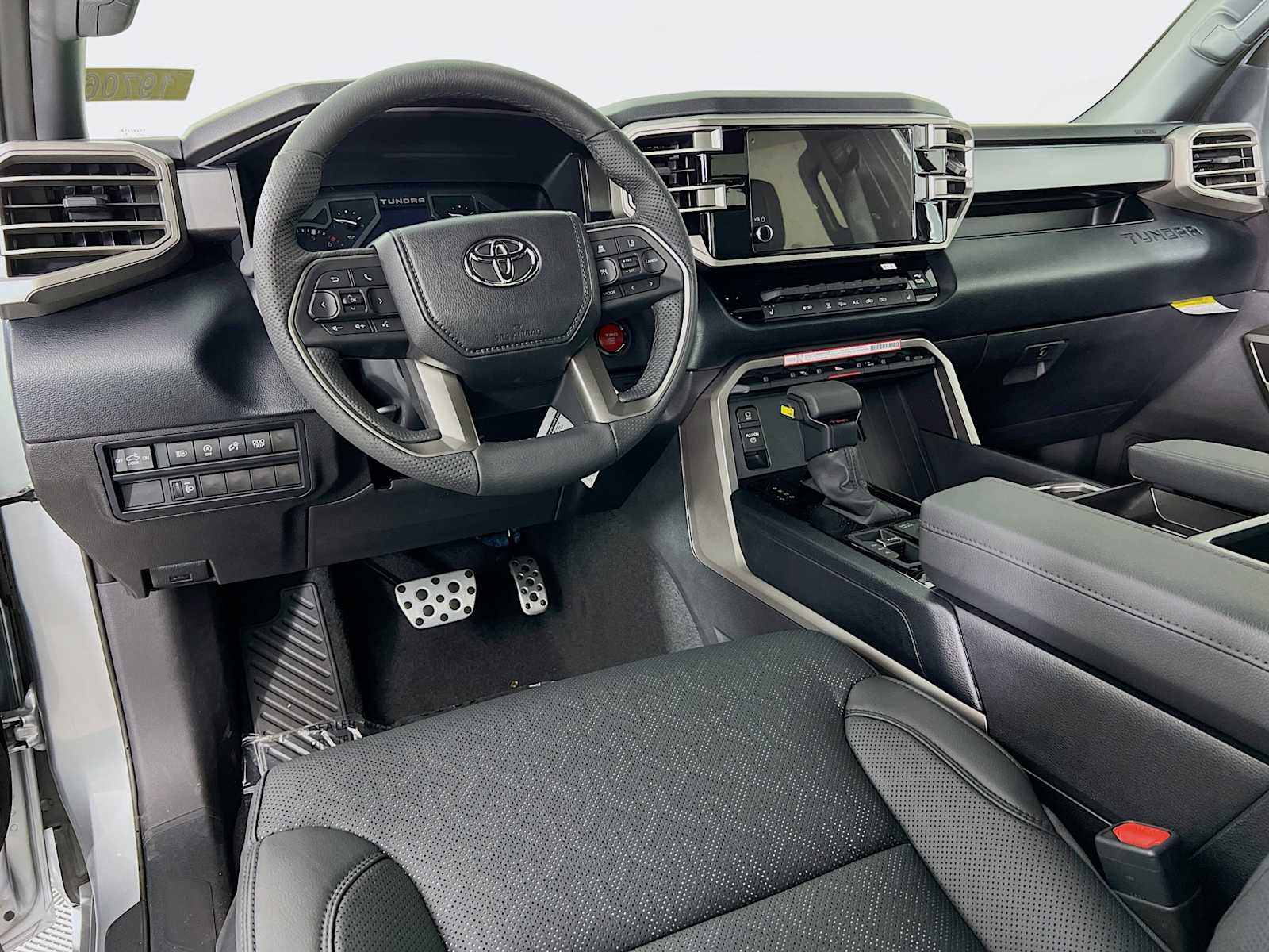 2025 Toyota Tundra SR5 - Photo 6