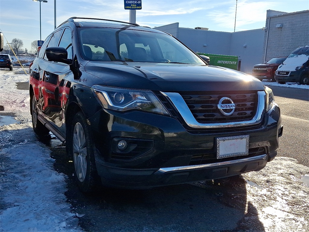 2018 Nissan Pathfinder SL