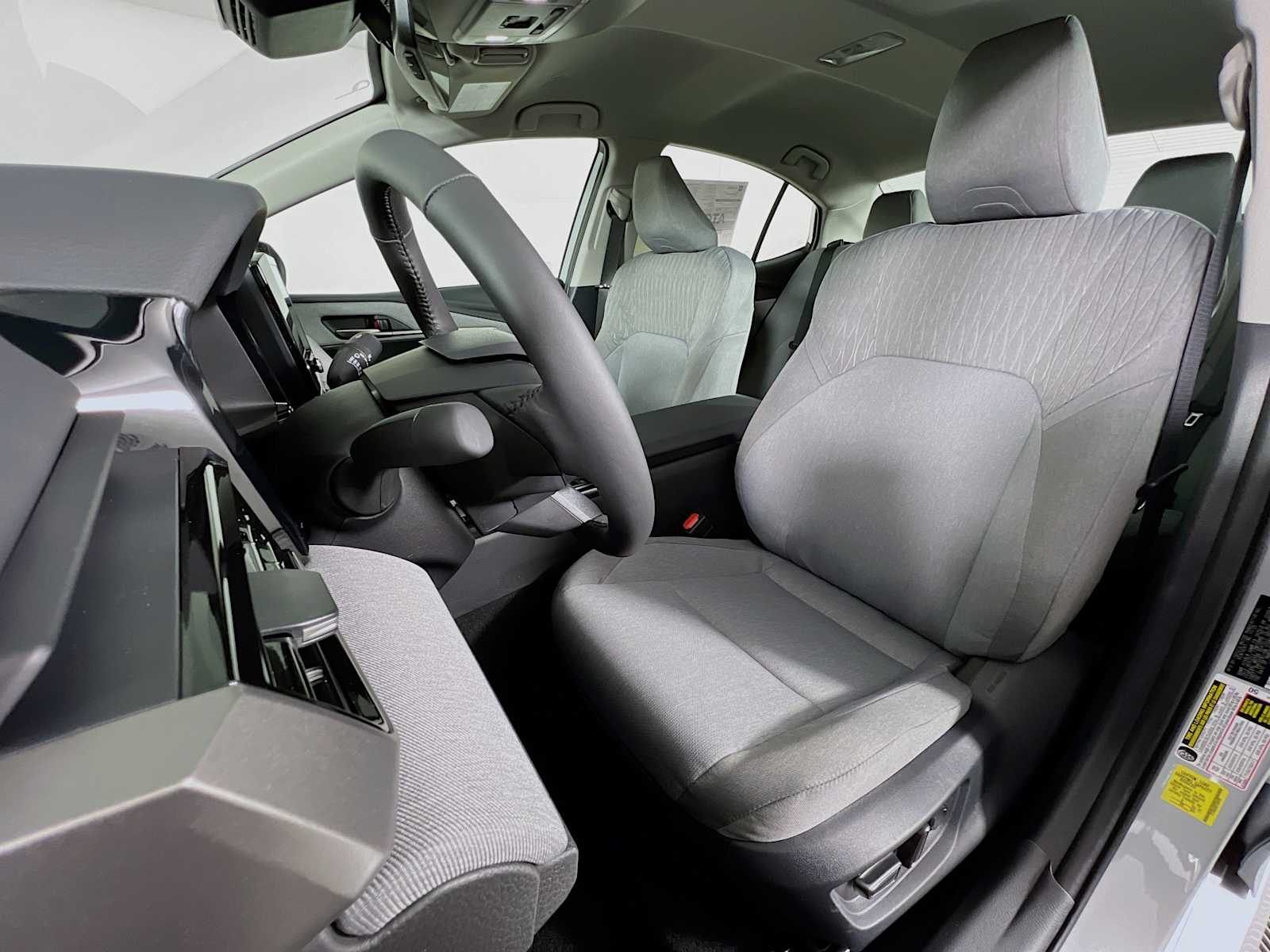 2026 Toyota Camry LE - Photo 12