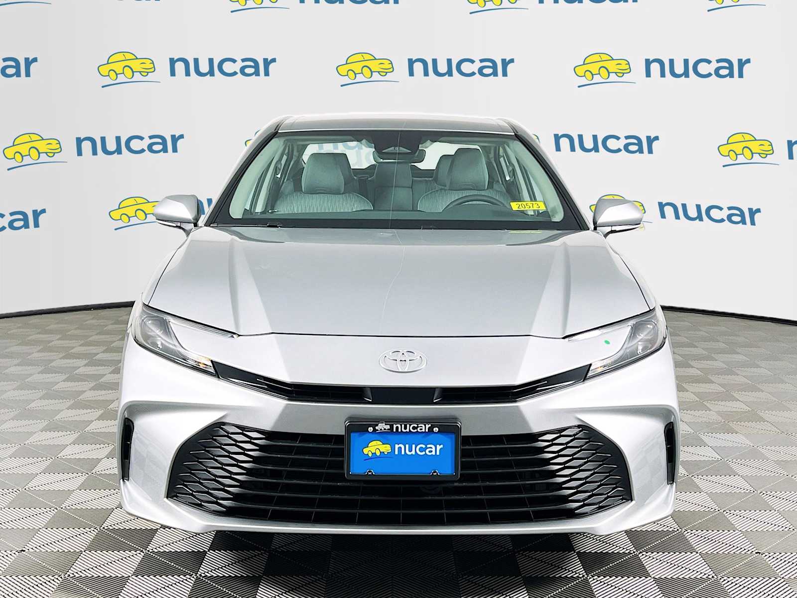 2026 Toyota Camry LE - Photo 2