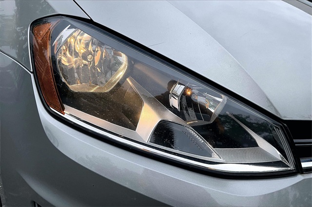 2015 Volkswagen Golf SportWagen SE - Photo 31