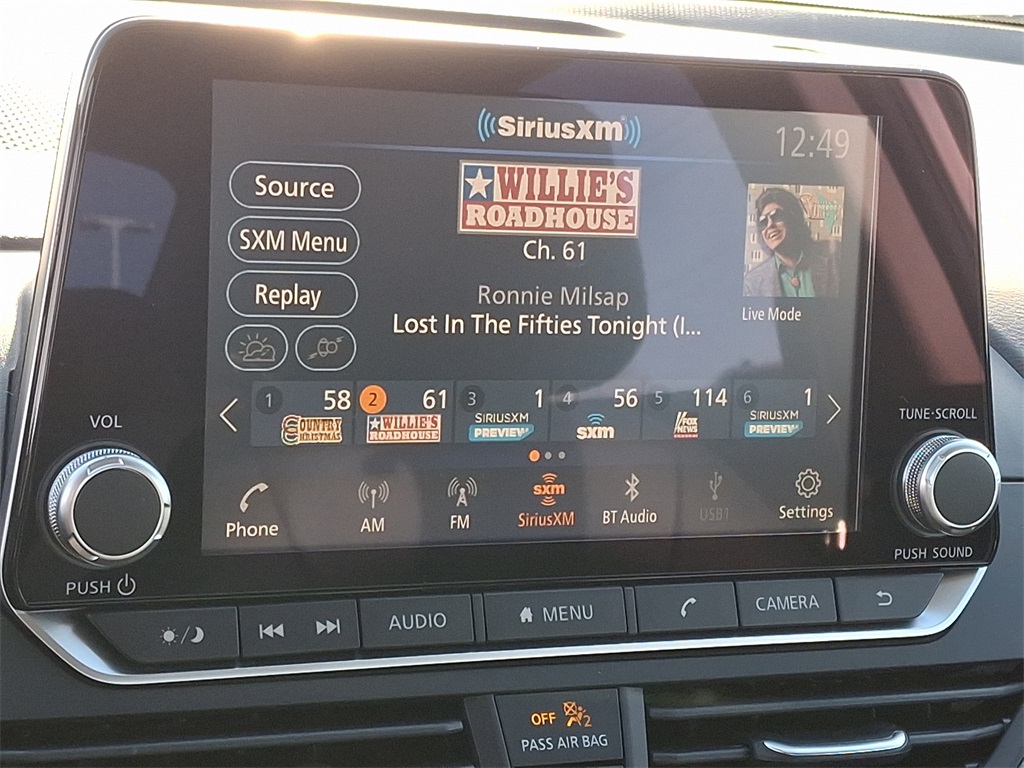 2025 Nissan Altima 2.5 SR - Photo 12