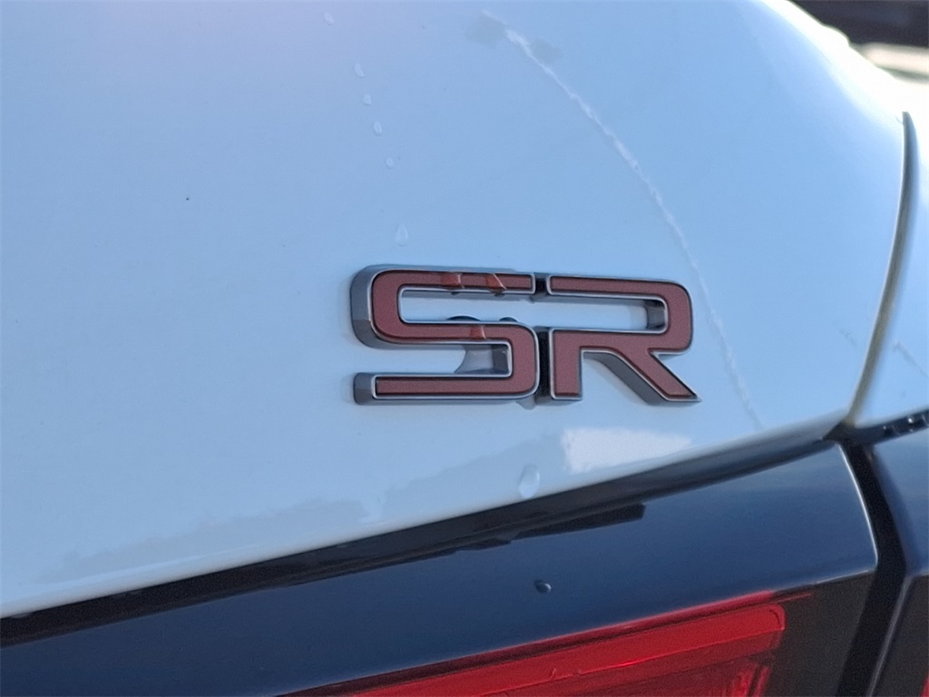 2025 Nissan Altima 2.5 SR - Photo 19