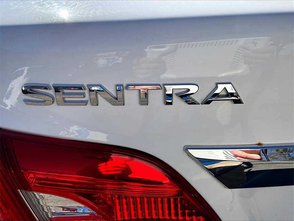 2017 Nissan Sentra S - Photo 28