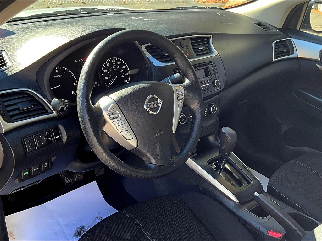 2017 Nissan Sentra S - Photo 8