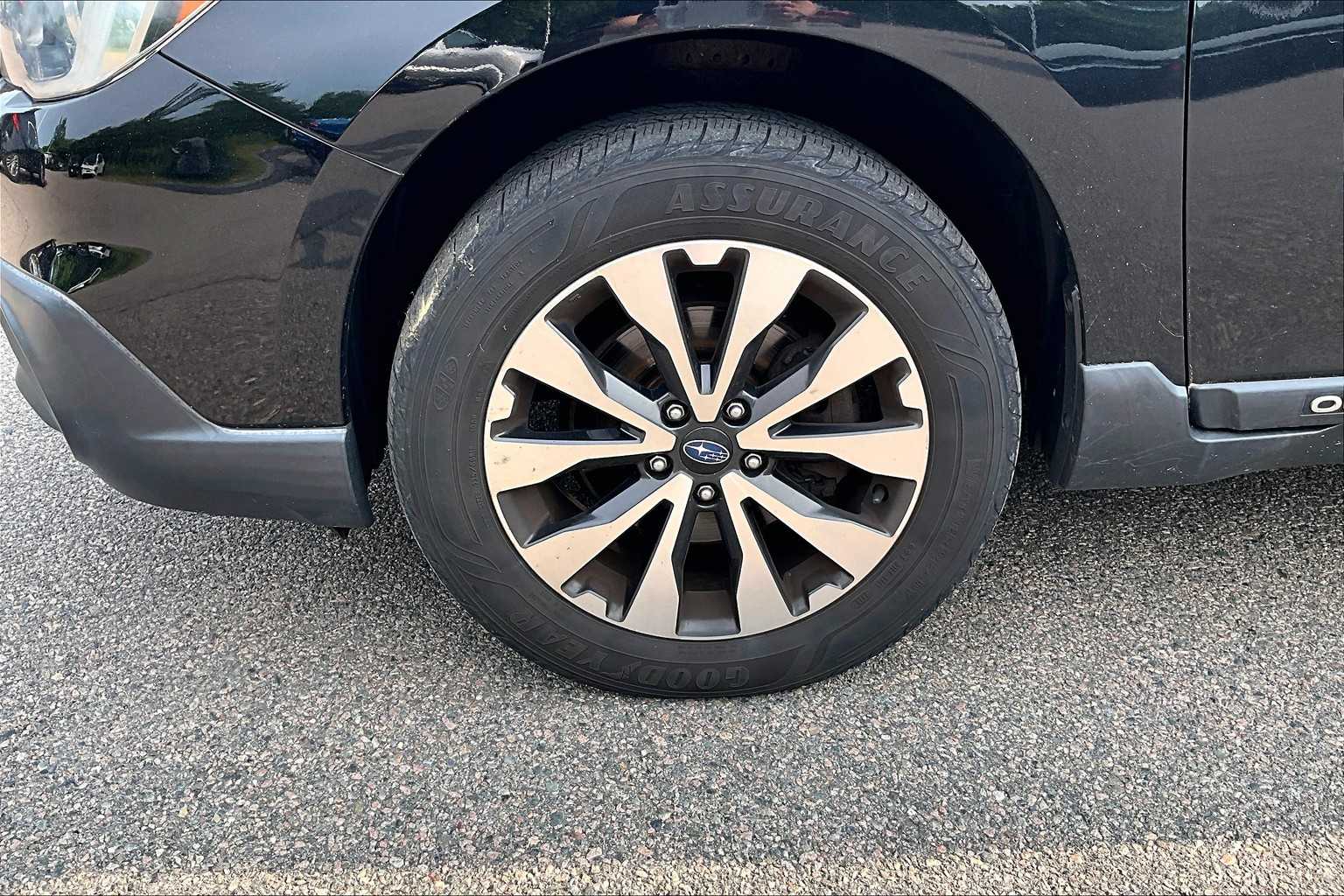 2016 Subaru Outback 2.5i Limited - Photo 4