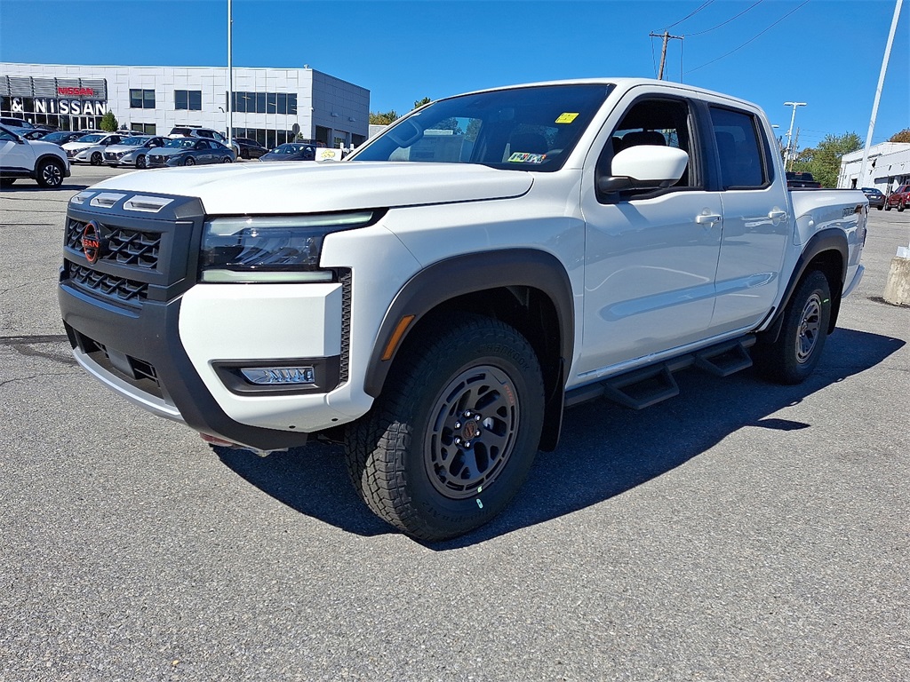 2026 Nissan Frontier PRO-4X - Photo 2