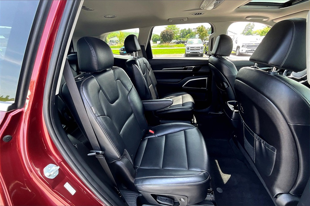 2023 Kia Telluride S - Photo 16
