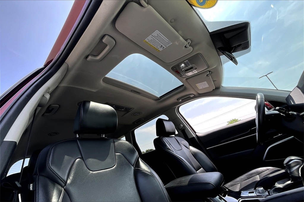 2023 Kia Telluride S - Photo 23