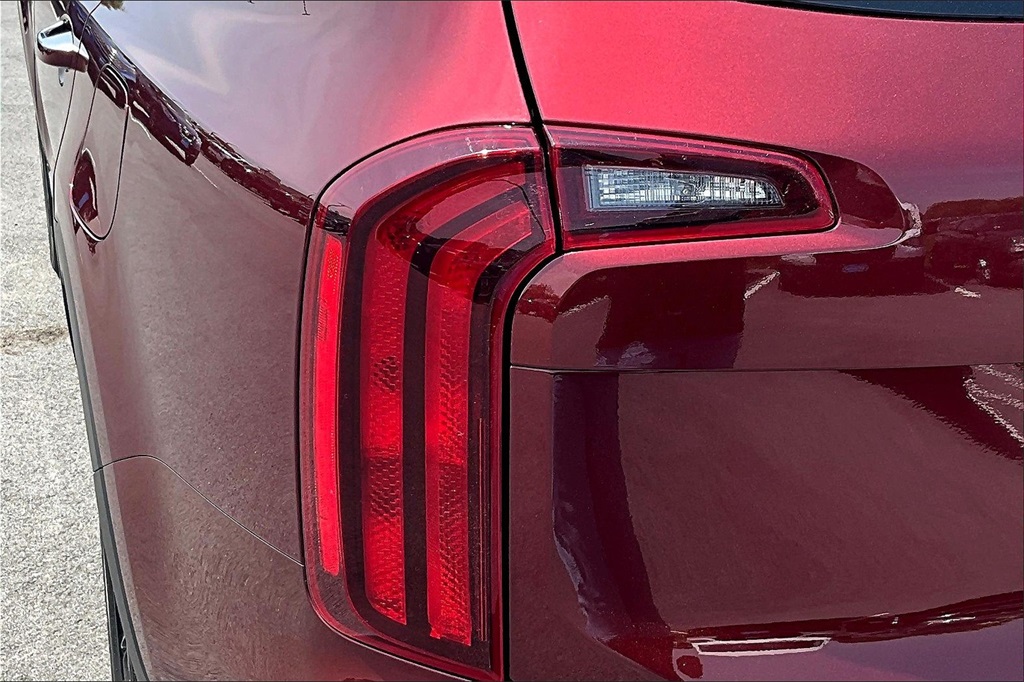 2023 Kia Telluride S - Photo 34