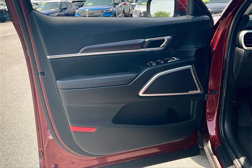 2023 Kia Telluride S - Photo 9
