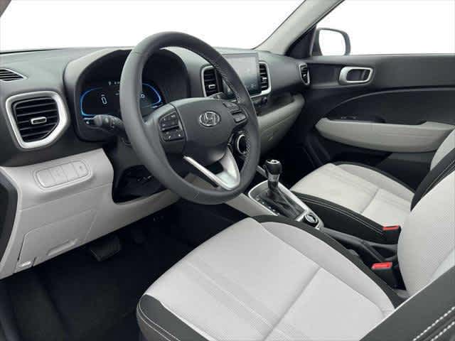 2025 Hyundai Venue SEL - Photo 24