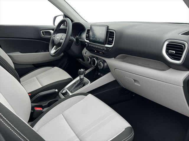 2025 Hyundai Venue SEL - Photo 25