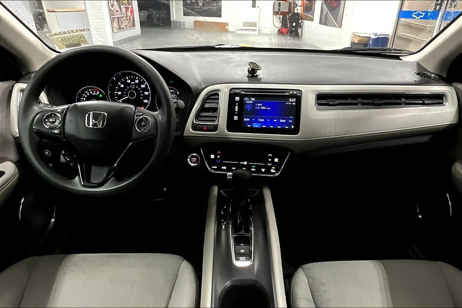 2018 Honda HR-V EX - Photo 21