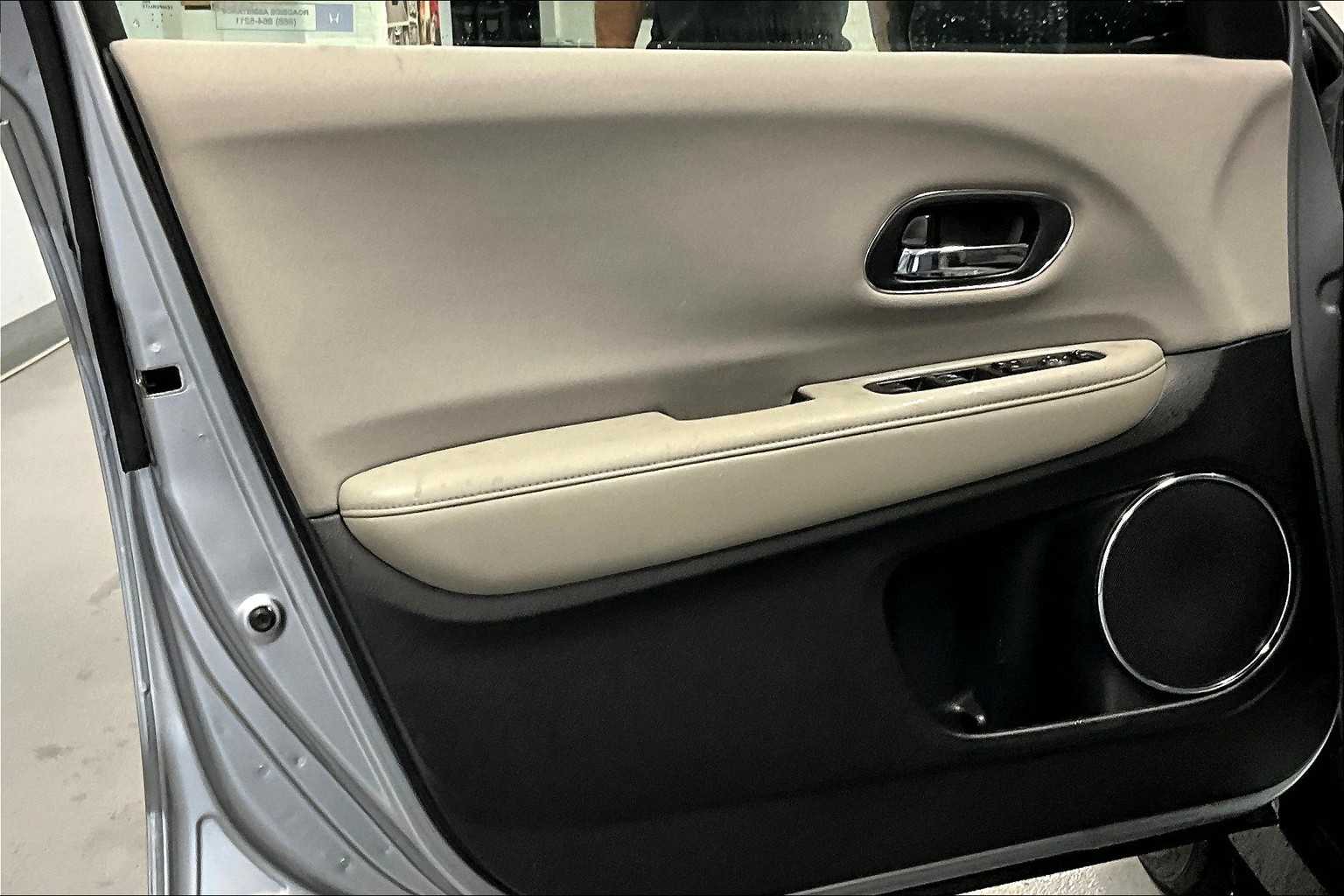 2018 Honda HR-V EX - Photo 9