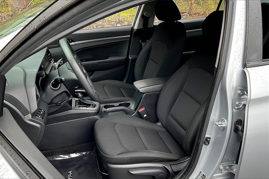 2020 Hyundai Elantra SE - Photo 10