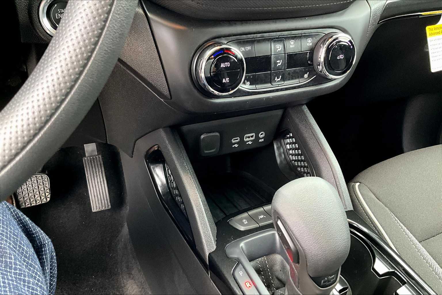 2022 Chevrolet TrailBlazer LT - Photo 25