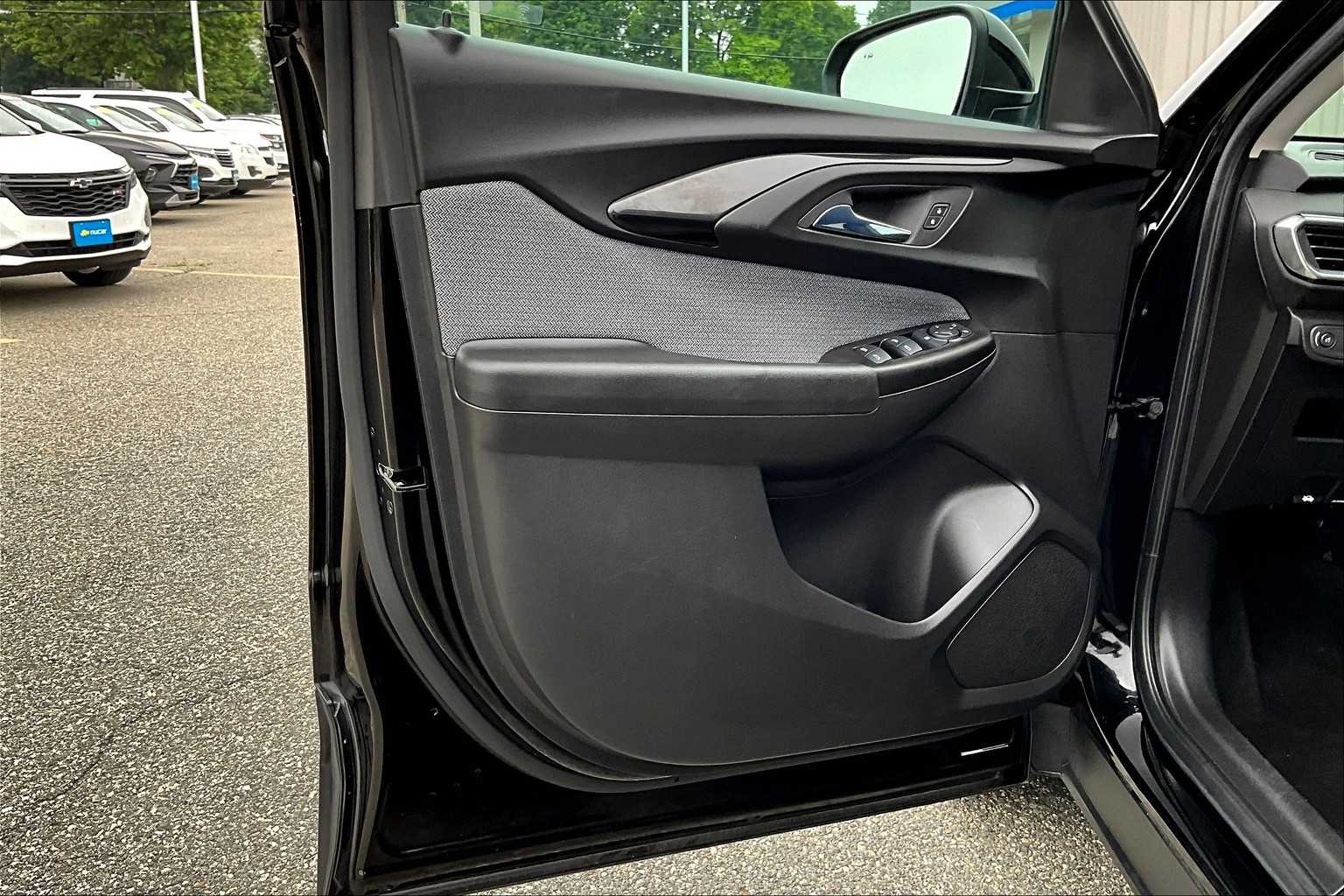 2022 Chevrolet TrailBlazer LT - Photo 9