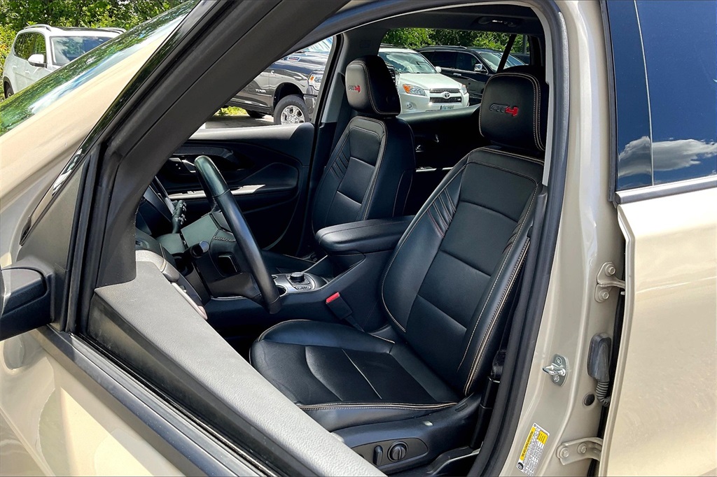 2022 GMC Terrain AT4 - Photo 9