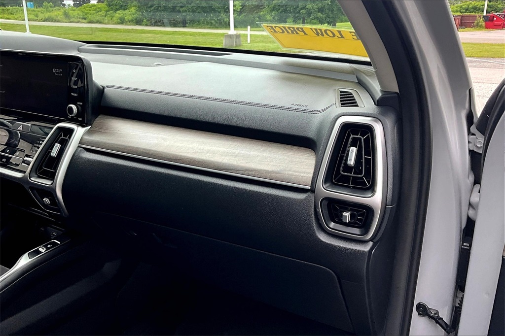 2022 Kia Sorento X-Line EX - Photo 13