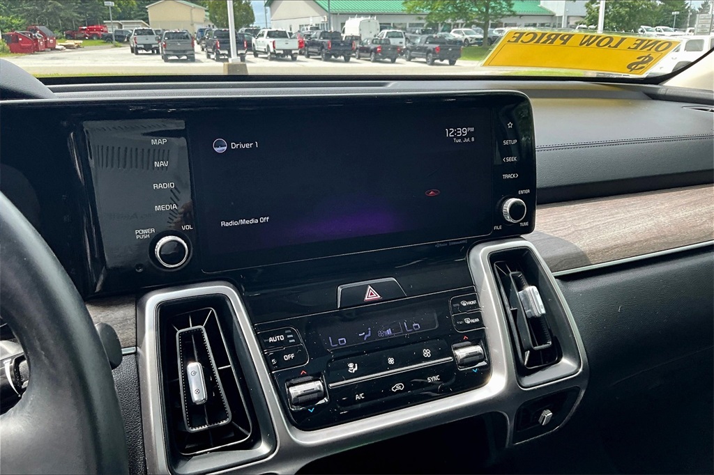 2022 Kia Sorento X-Line EX - Photo 19