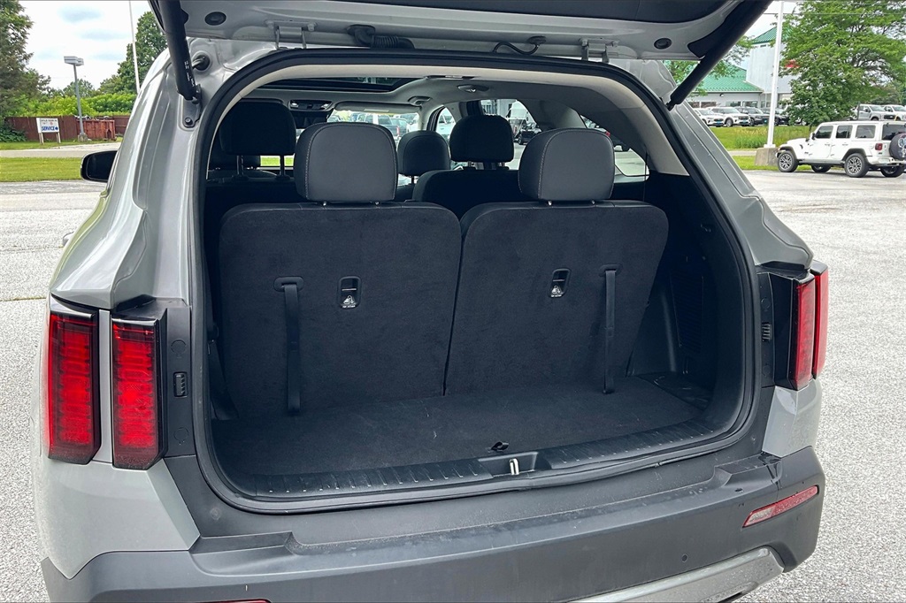 2022 Kia Sorento X-Line EX - Photo 38