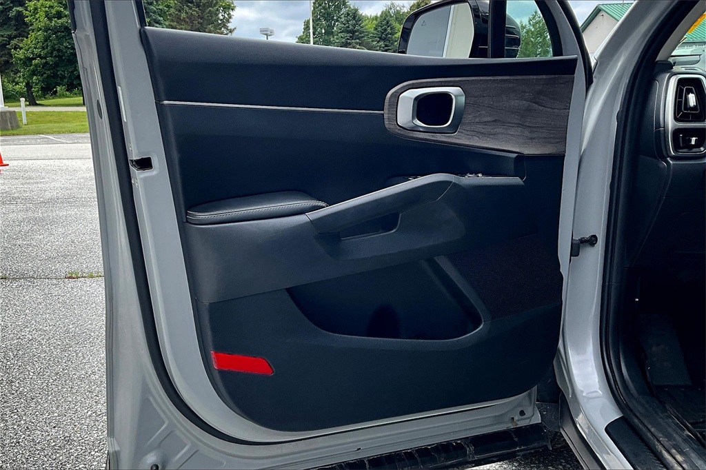 2022 Kia Sorento X-Line EX - Photo 9