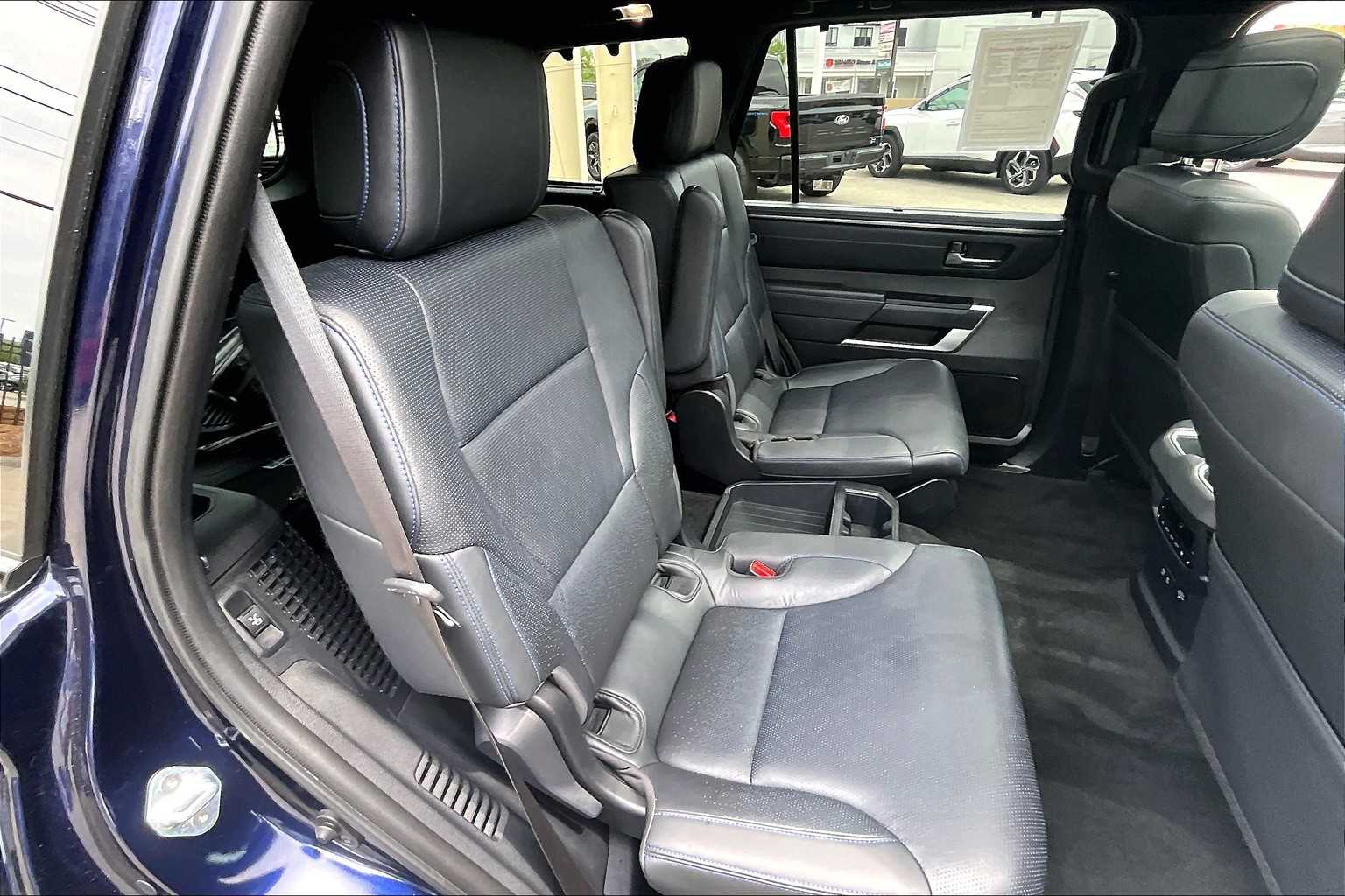 2023 Toyota Sequoia Platinum - Photo 16
