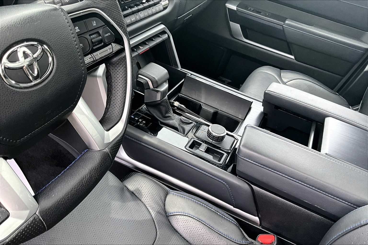 2023 Toyota Sequoia Platinum - Photo 20