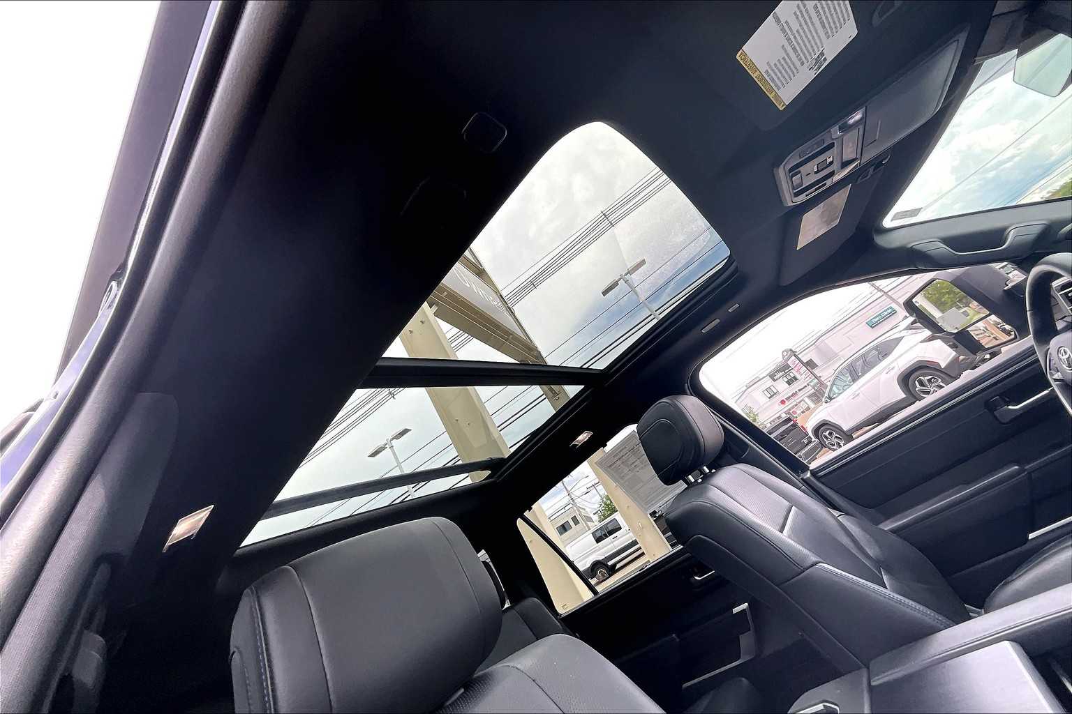 2023 Toyota Sequoia Platinum - Photo 22