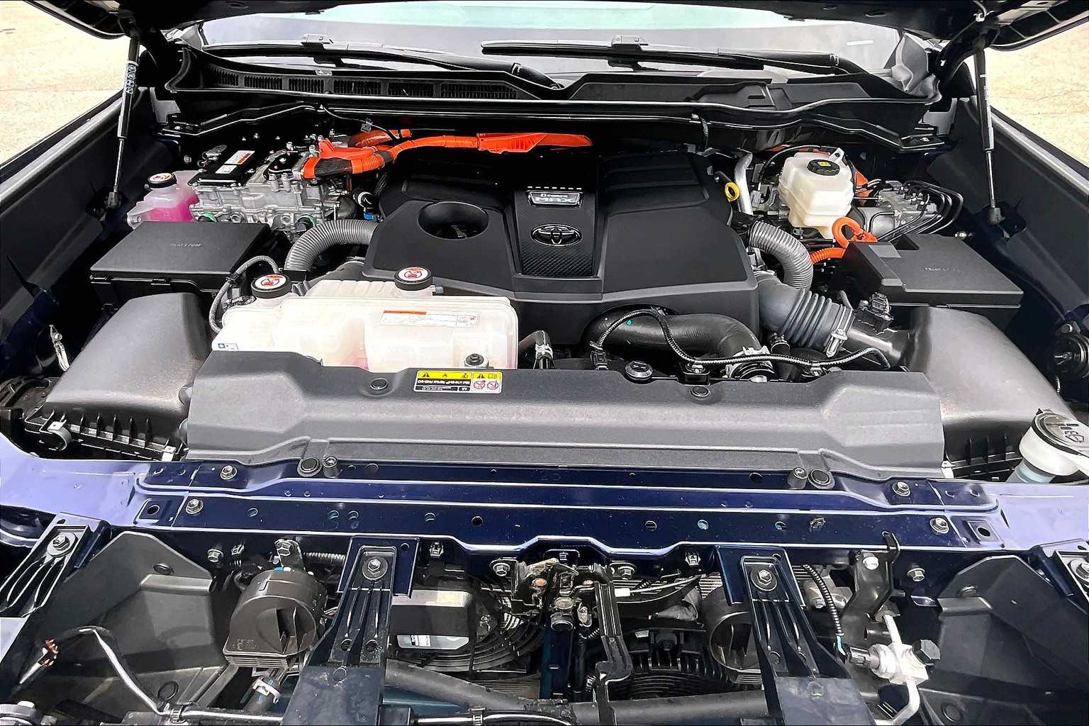 2023 Toyota Sequoia Platinum - Photo 28