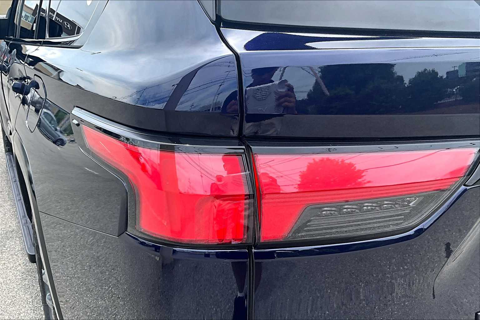 2023 Toyota Sequoia Platinum - Photo 32