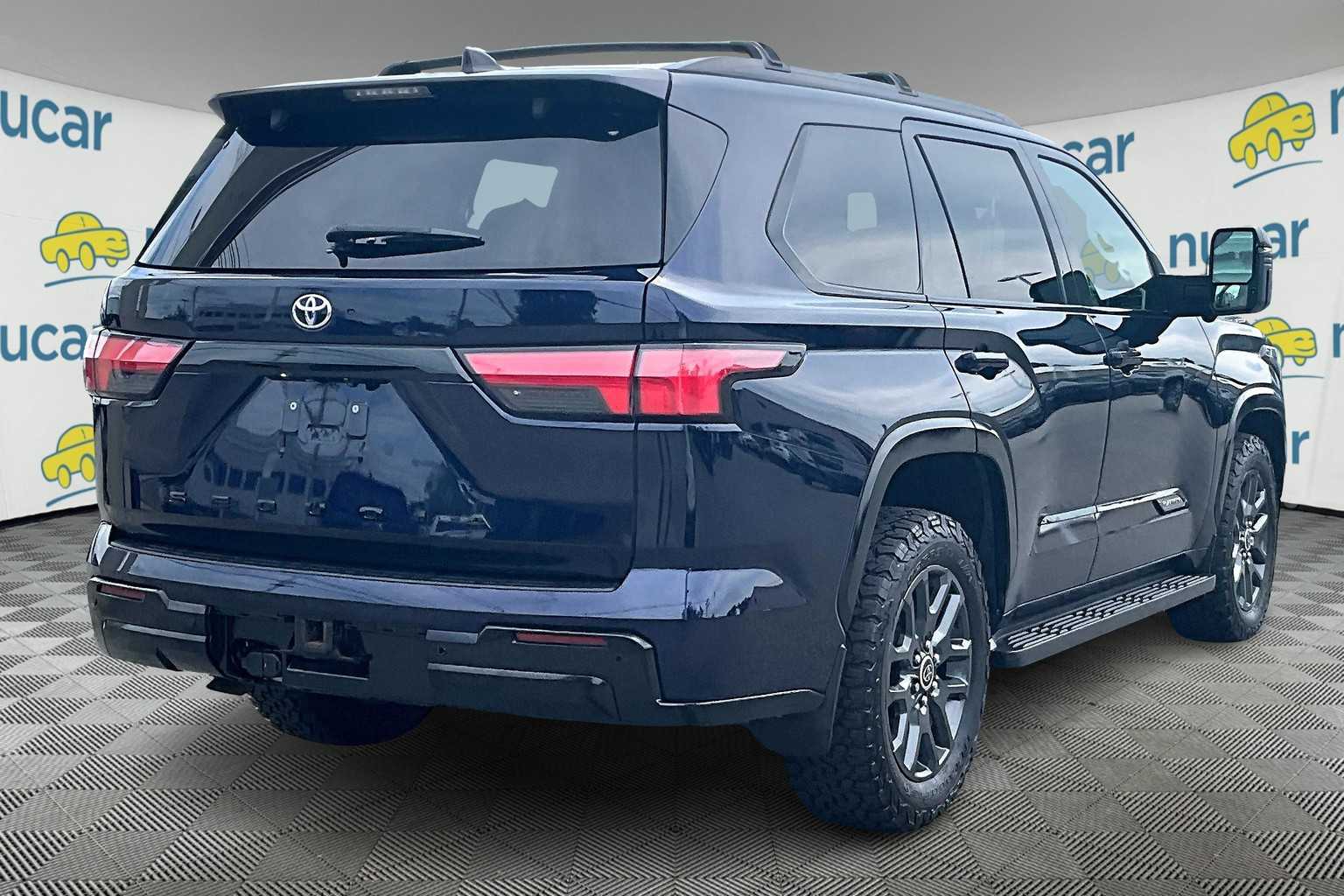 2023 Toyota Sequoia Platinum - Photo 6