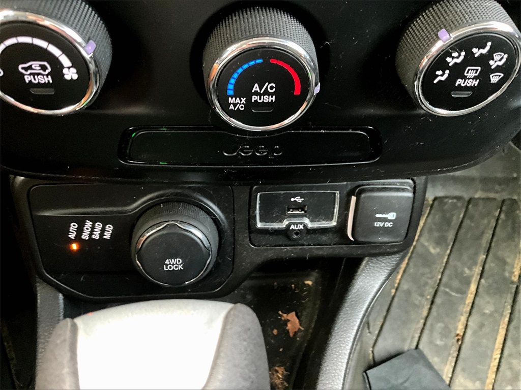 2019 Jeep Renegade Sport - Photo 24