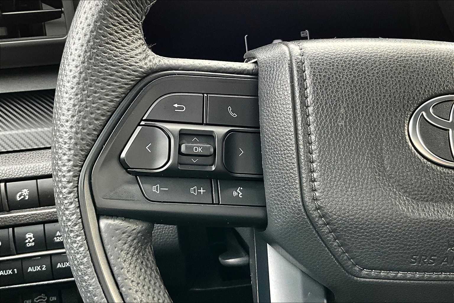 2024 Toyota Tacoma TRD Pro Hybrid - Photo 23