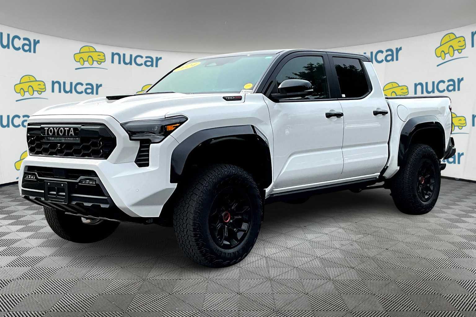 2024 Toyota Tacoma TRD Pro Hybrid - Photo 3
