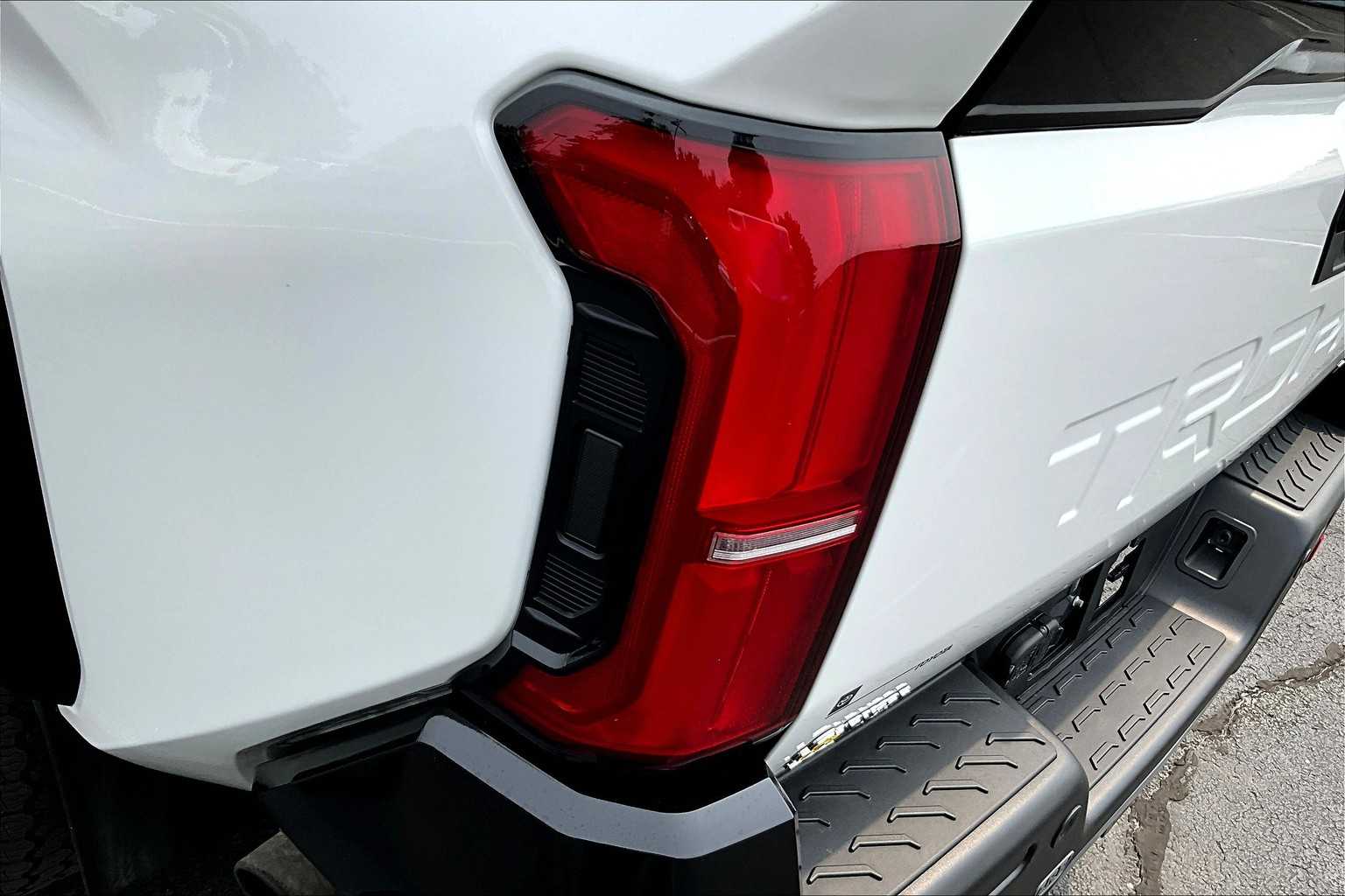 2024 Toyota Tacoma TRD Pro Hybrid - Photo 33