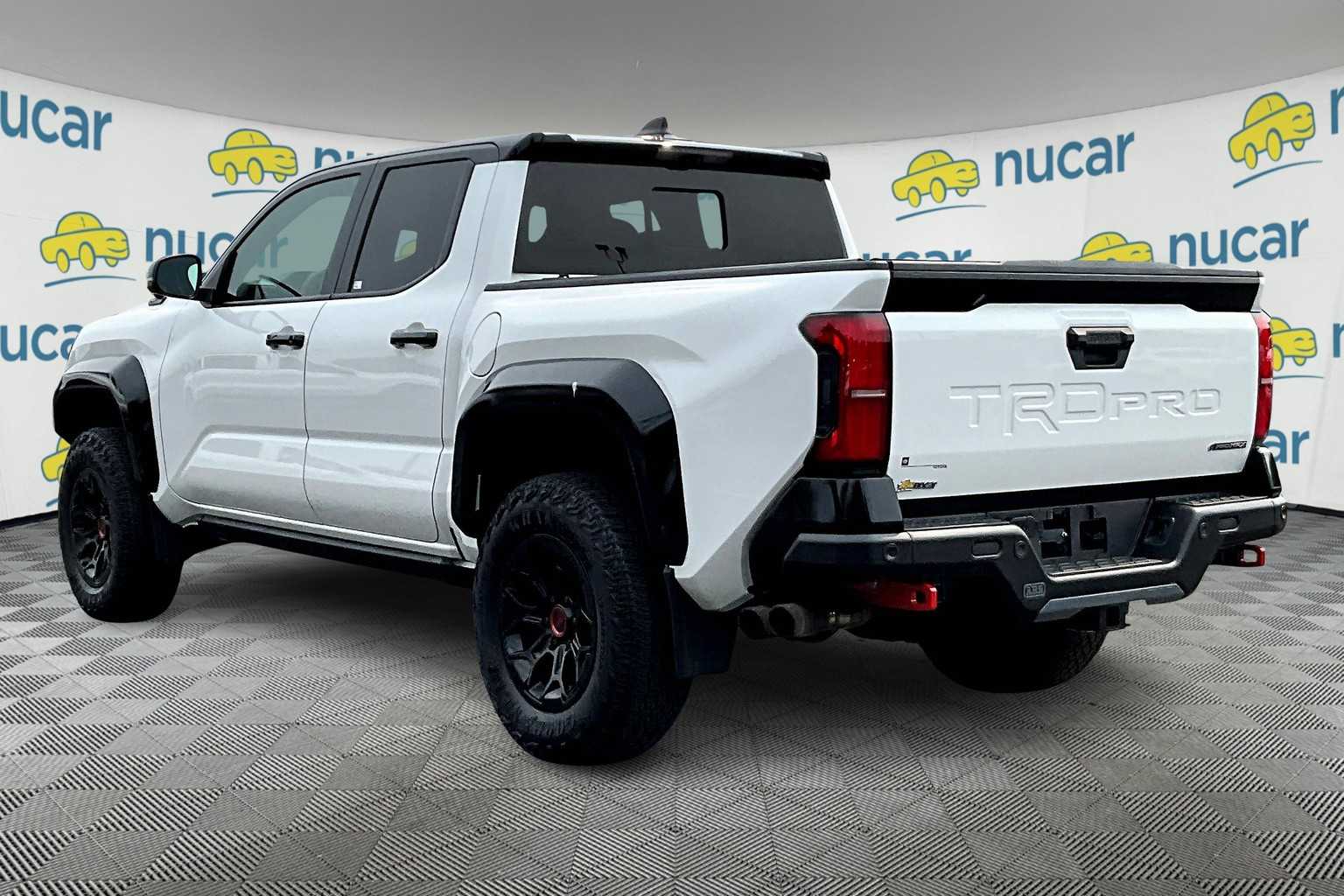 2024 Toyota Tacoma TRD Pro Hybrid - Photo 4