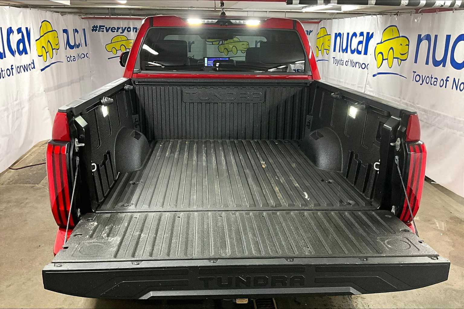 2023 Toyota Tundra Limited Hybrid - Photo 31