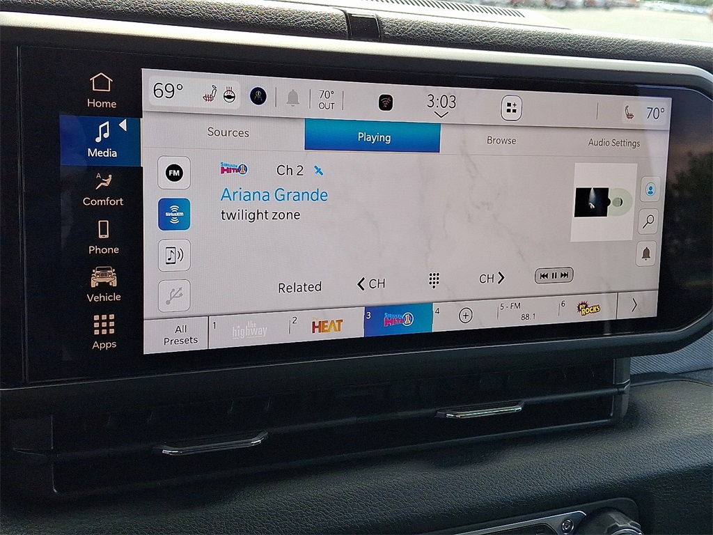 2025 Jeep Wrangler Sport S 4xe - Photo 12